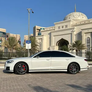 2020 اودي آي ٨