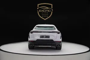 2023 Lamborghini URUS