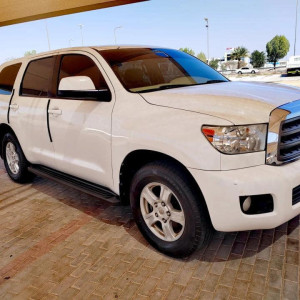 2014 Toyota Sequoia in dubai