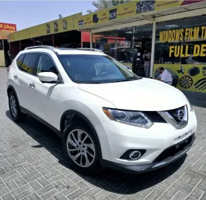 2015 Nissan Rogue in dubai