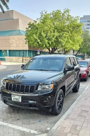 2014 Jeep Grand Cherokee in dubai