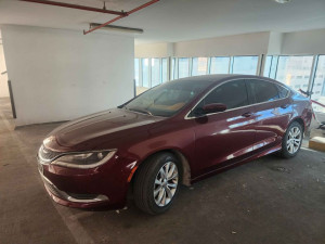 2015 Chrysler 200 in dubai