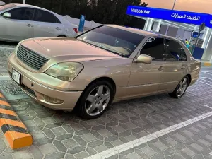2002 Lexus LS in dubai