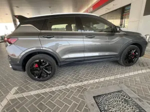2025 جيلي كولاري
