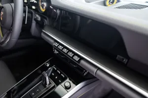2024 بورش 911 كاريرا