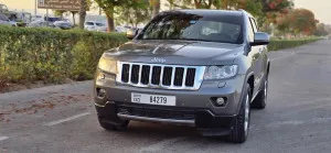 2012 Jeep Grand Cherokee in dubai