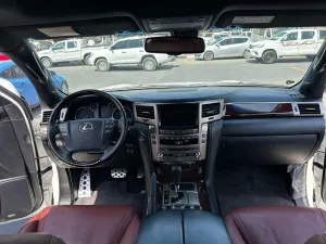 2015 Lexus LX 570