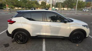 2020 Nissan KICKS