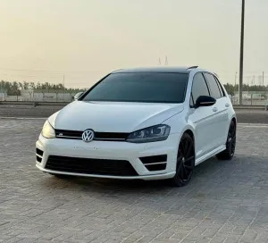 2017 Volkswagen Golf in dubai
