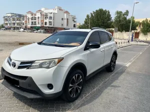 2014 تويوتا راف ٤ in dubai