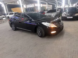 2013 هيونداي أزيرا in dubai