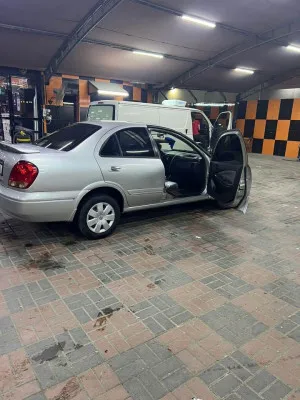 2004 Nissan Sunny
