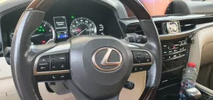 2018 لكزس أل أكس ٥٧٠