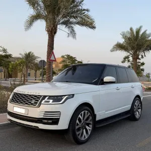 2015 Land Rover Range Rover in dubai