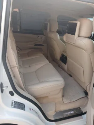 2015 Lexus LX 570