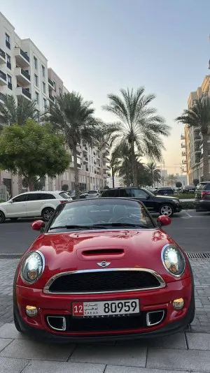 2013 Mini Convertible in dubai