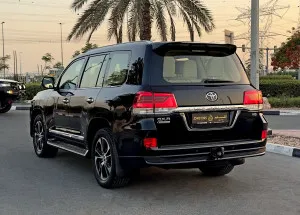 2021 Toyota Land Cruiser