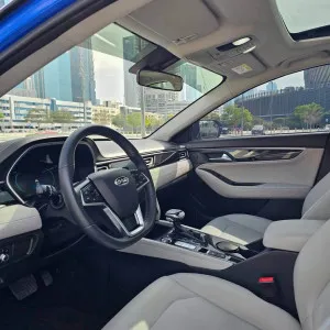 2023 JAC J7