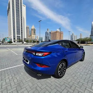 2023 JAC J7
