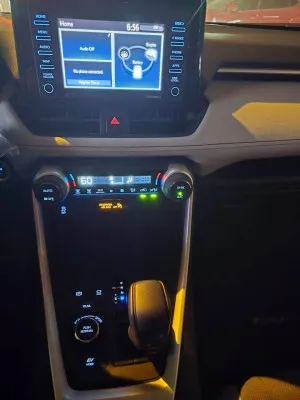 2021 تويوتا راف ٤