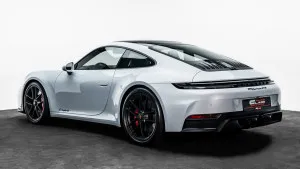 2025 Porsche 911 Carrera