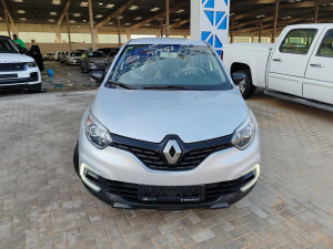 2020 Renault Captur in dubai