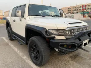 2015 Toyota FJ Cruiser in dubai