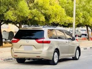 2015 Toyota Sienna