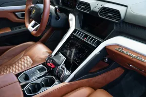 2019 Lamborghini URUS