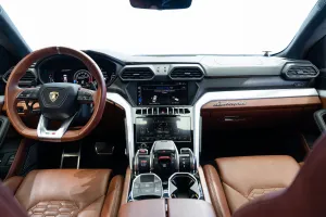 2019 Lamborghini URUS