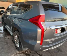 2016 Mitsubishi Montero