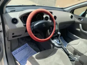 2011 بيجو ٣٠٨