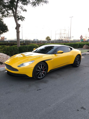 2017 Aston Martin DB11