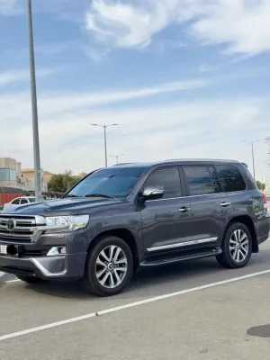 2018 Toyota Land Cruiser in dubai
