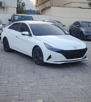 2021 هيونداي افانتي