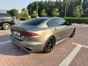 2020 جاكوار اكس اي