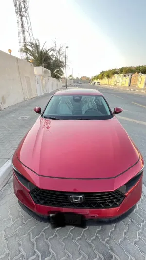 2025 هوندا أكورد in dubai