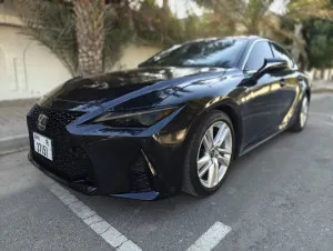 2021 Lexus IS