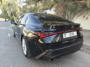 2021 Lexus IS