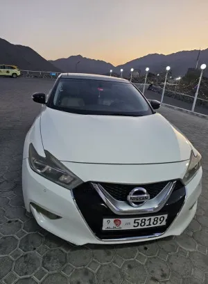 2016 Nissan Maxima in dubai