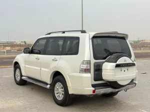 2010 ميتسوبيشي باجيرو