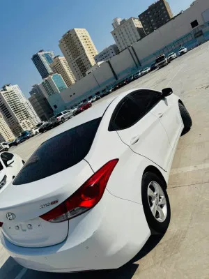 2012 هيونداي افانتي
