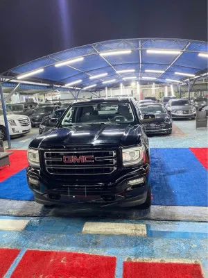2016 GMC Sierra in dubai