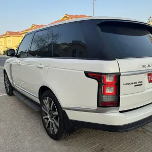 2016 Land Rover Range Rover in dubai