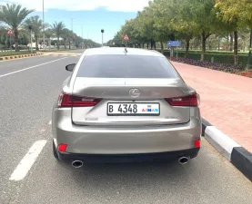 2016 Lexus IS