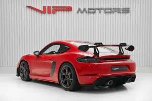 2024 Porsche Cayman