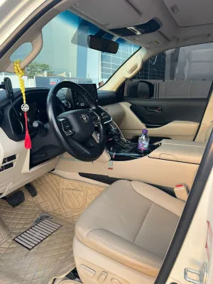 2022 Toyota Land Cruiser