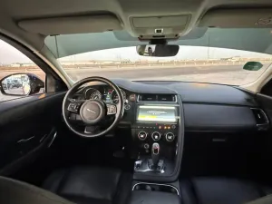 2019 جاكوار اي بيس