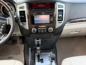2018 Mitsubishi Pajero