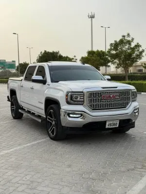 2018 جي أم سي سييرا in dubai